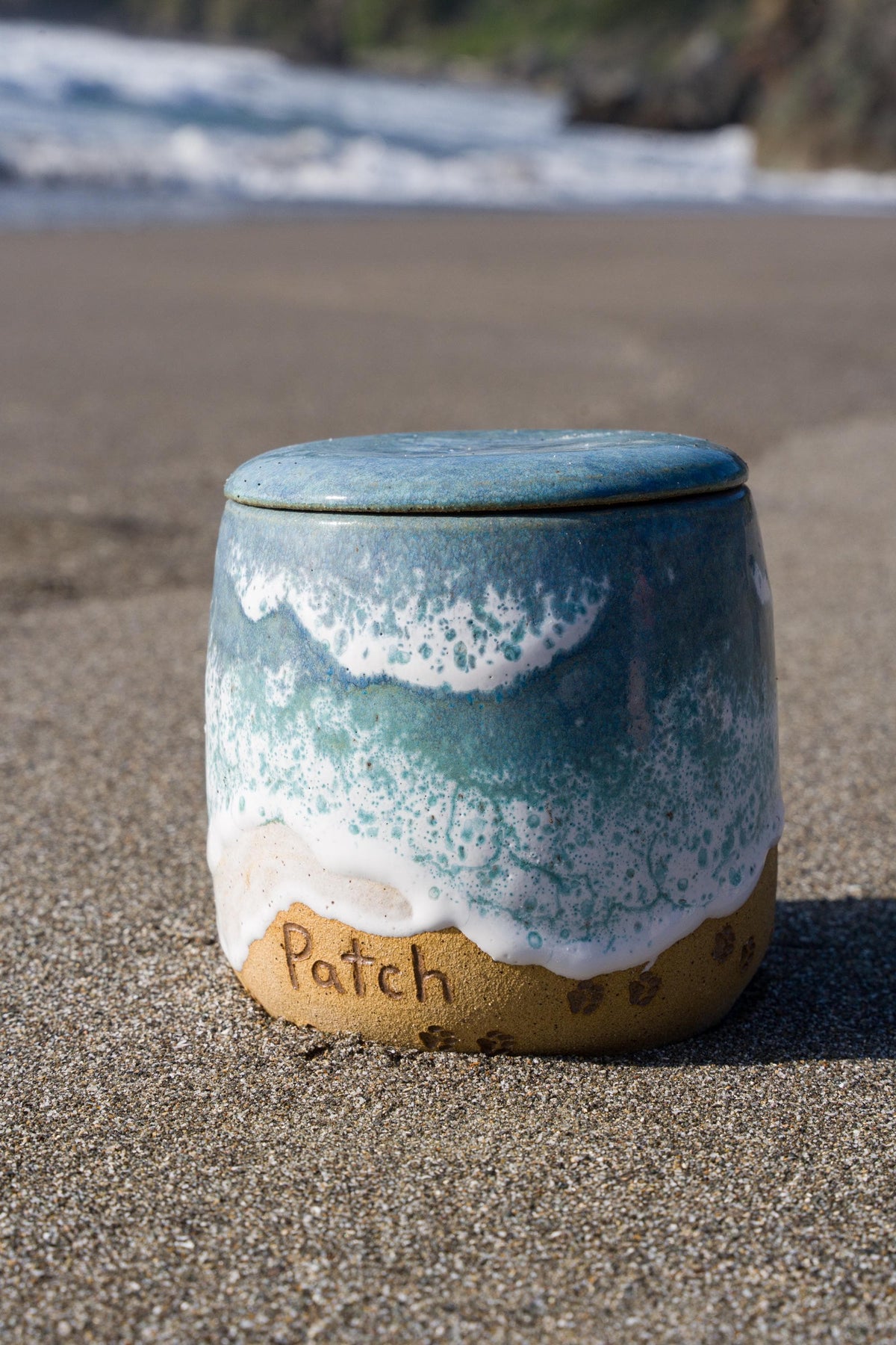 Personalized Paw Prints on the Beach Ceramic Pet Urn — Handmade Memorial with Ocean Waves
