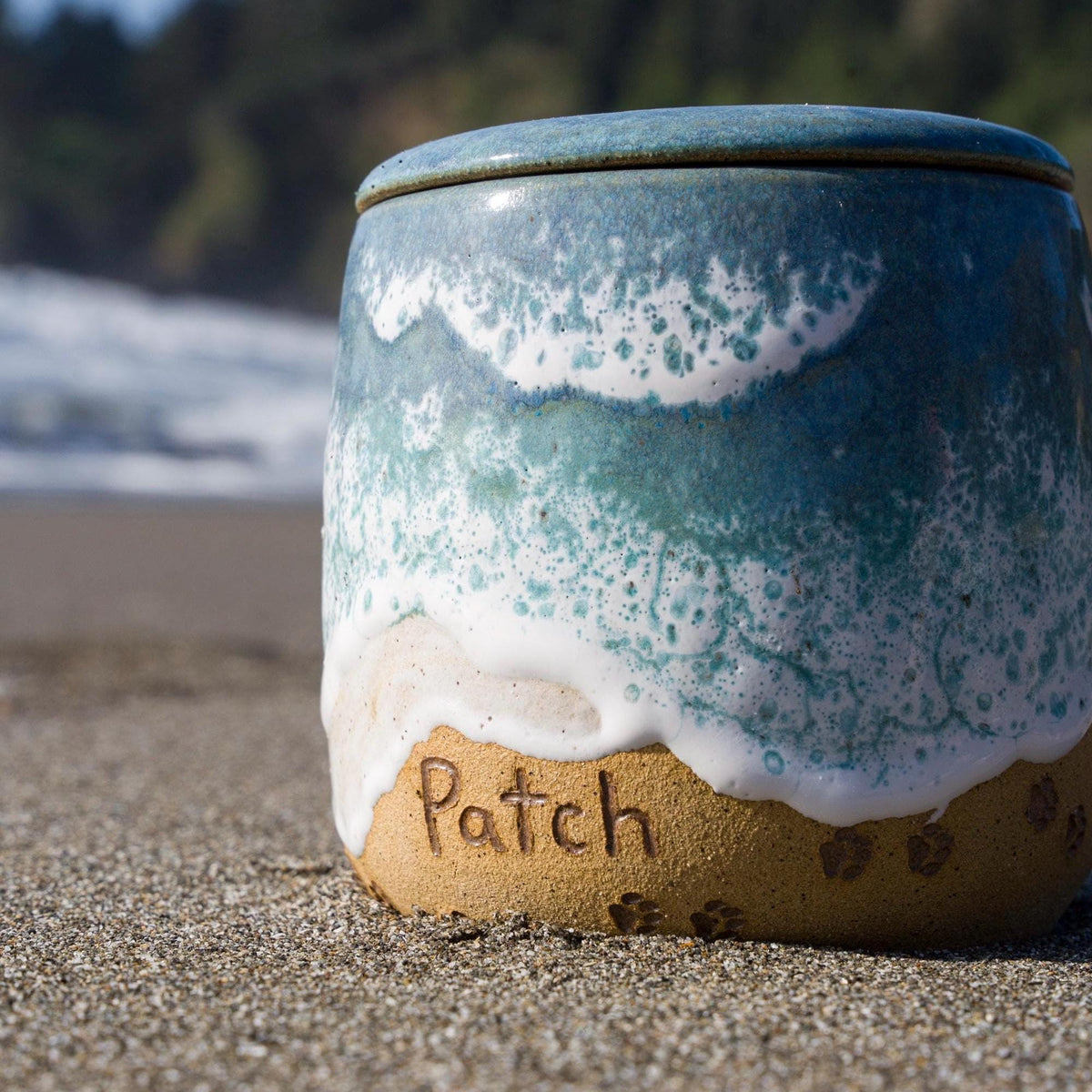 Personalized Paw Prints on the Beach Ceramic Pet Urn — Handmade Memorial with Ocean Waves